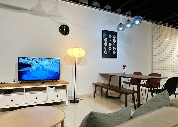 Fettes Villa For 20Pax @Centralpenang/Gurney