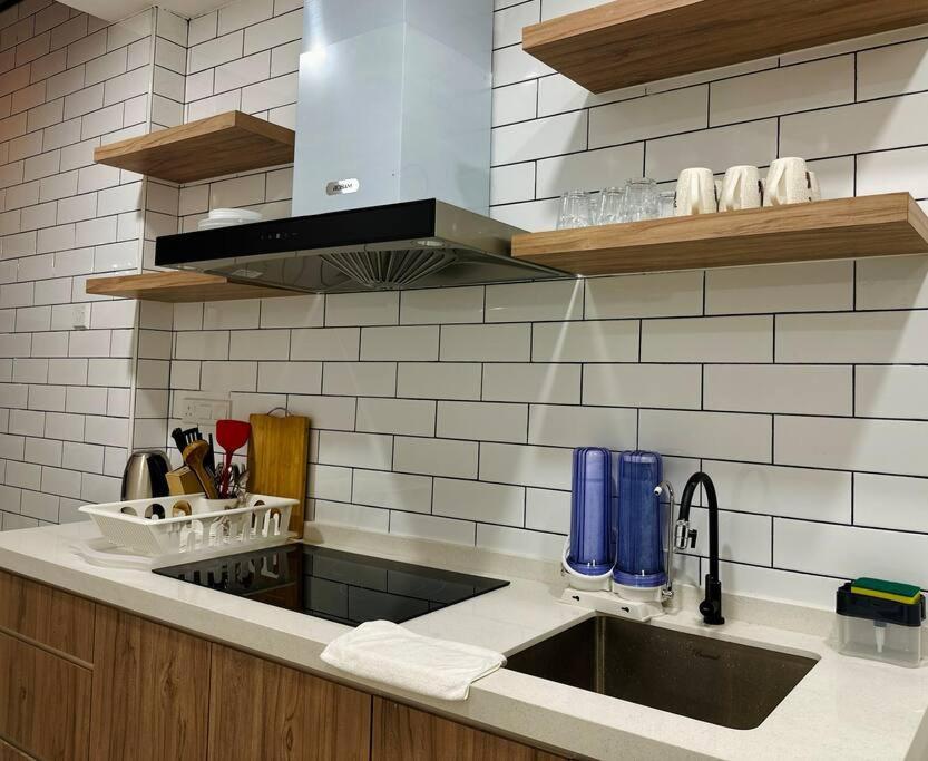 Villa Fettes For 20pax @centralpenang/gurney *